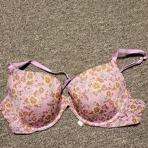 𝅺Victoria Secret Lined Demi Bra 38C multi color flowered